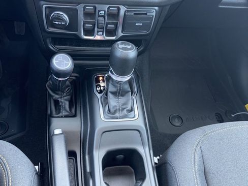 New 2026 Jeep Wrangler Unlimited Sport AWD/4WD image 19