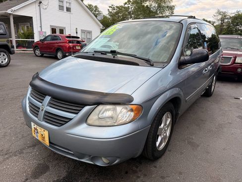 Used 2006 Dodge Grand Caravan SXT image 4