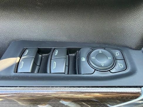 Used 2020 Chevrolet Silverado 1500 LT w/ LT 2.7L Value Package AWD/4WD image 21