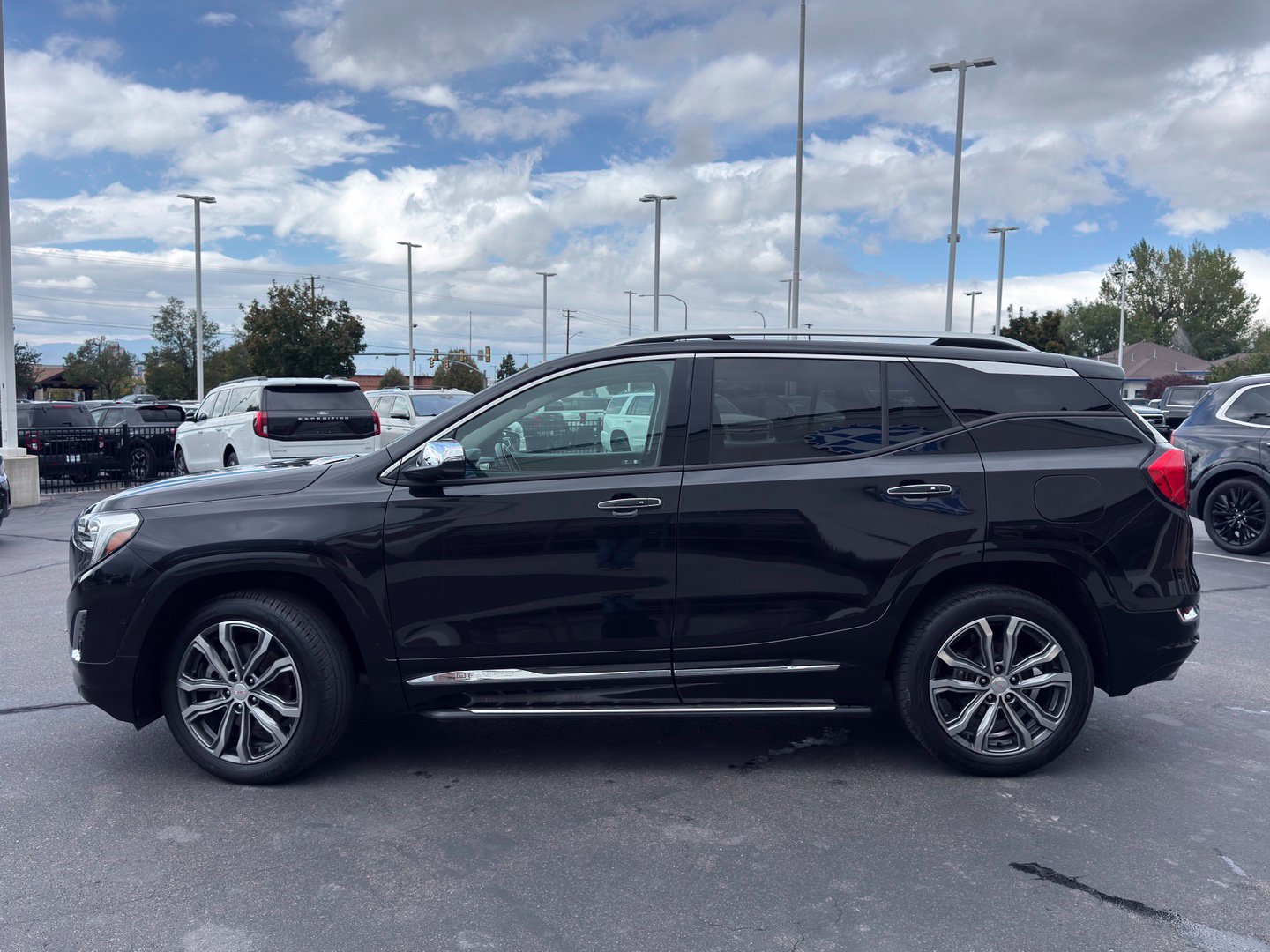 Used 2019 GMC Terrain Denali w/ LPO, 'HIT The Road' Package AWD/4WD image 21