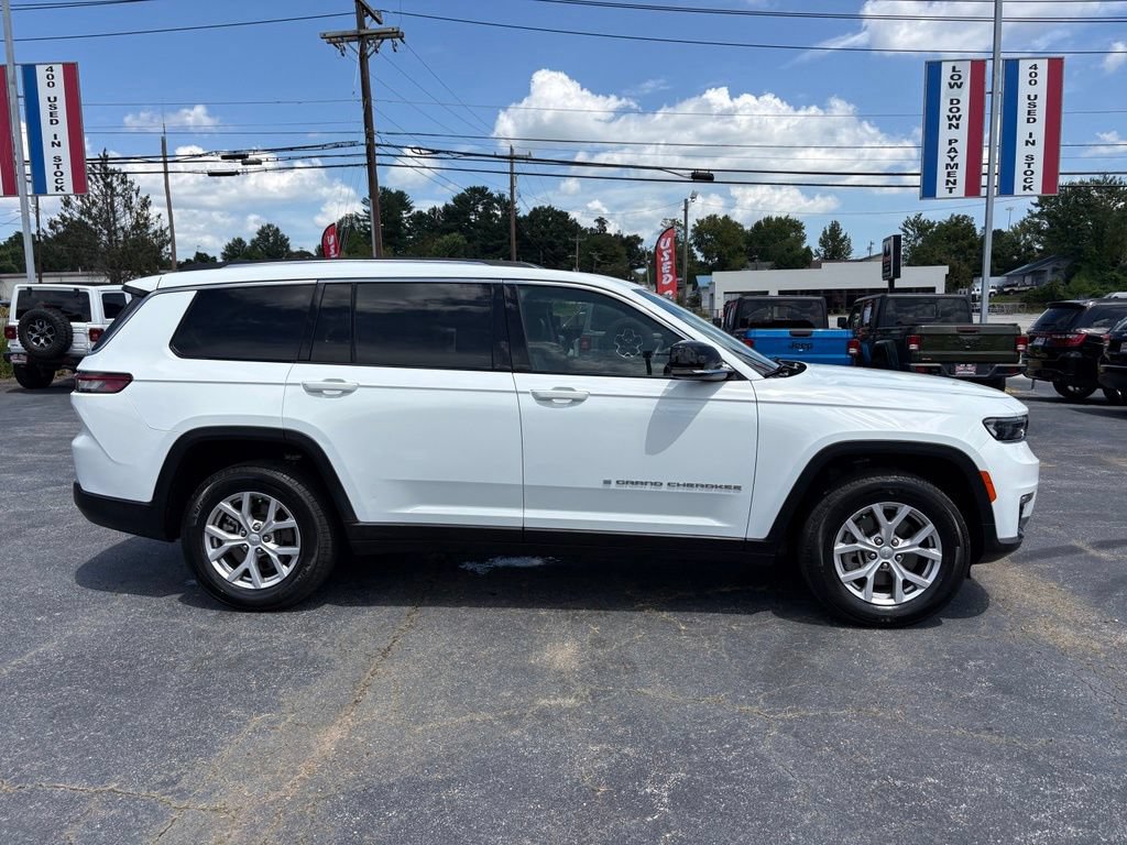 Used 2022 Jeep Grand Cherokee L Limited RWD image 2