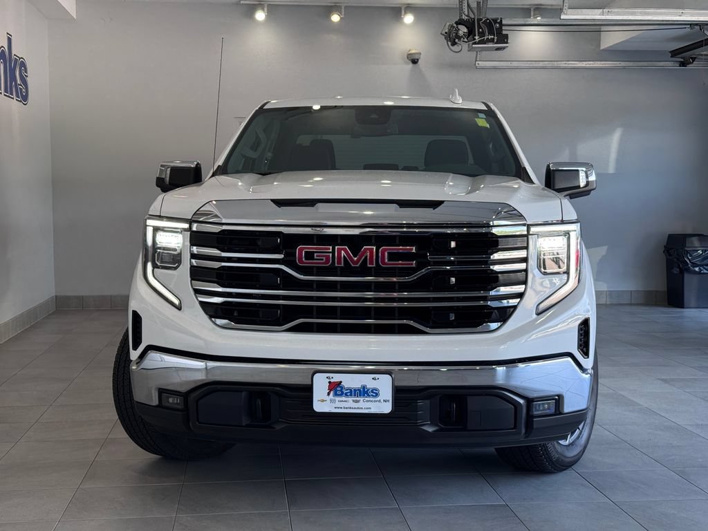 Certified 2023 GMC Sierra 1500 SLT w/ SLT Premium Package AWD/4WD image 3