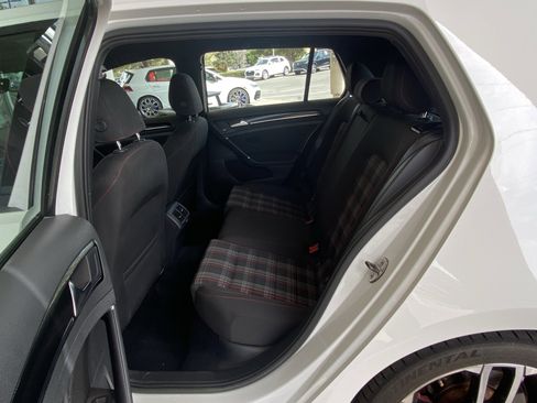Used 2017 Volkswagen GTI Sport image 28