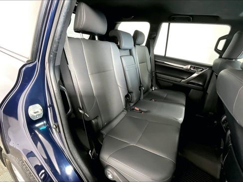 Used 2022 Lexus GX 460 image 27