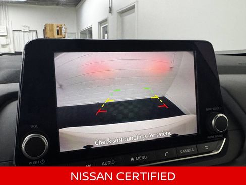 Certified 2025 Nissan Rogue SV AWD/4WD image 16