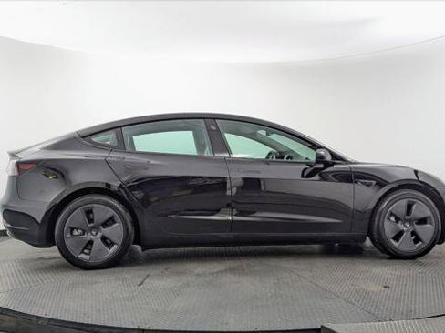 Used 2023 Tesla Model 3 Standard Range RWD image 8