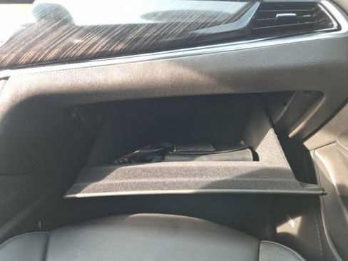 Used 2022 Cadillac XT6 Premium Luxury image 25