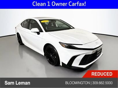 Used 2025 Toyota Camry SE w/ Convenience Package