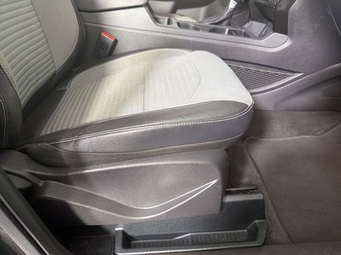 Used 2018 Ford Escape SE w/ SE SYNC Package FWD image 48
