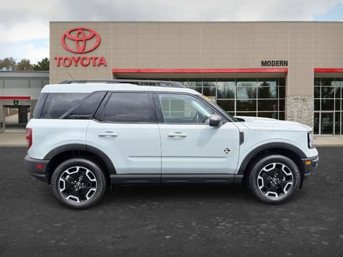 Used 2023 Ford Bronco Sport Outer Banks AWD/4WD image 4