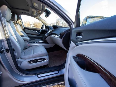 Used 2019 Acura MDX SH-AWD image 18