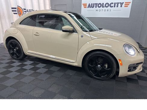Used 2019 Volkswagen Beetle 2.0T Final Edition SEL image 2