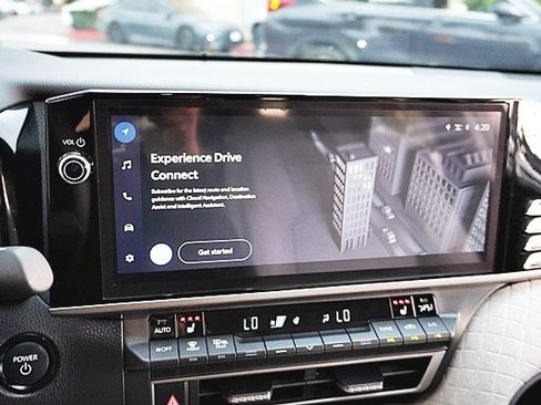 Used 2025 Toyota Camry XLE image 24