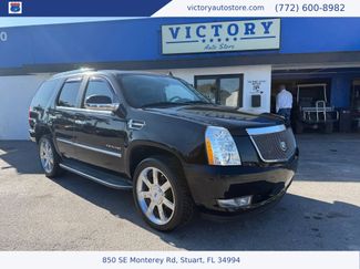Used 2010 Cadillac Escalade Luxury video 1