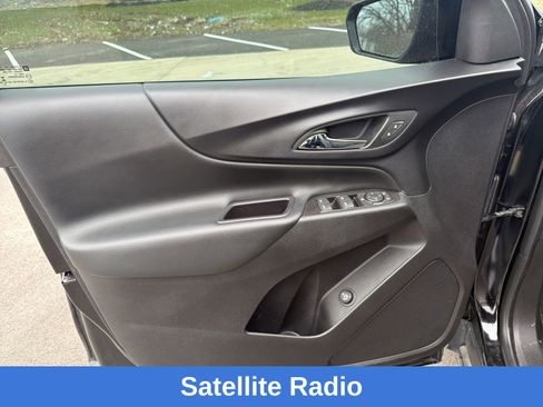 Used 2019 Chevrolet Equinox LT image 11