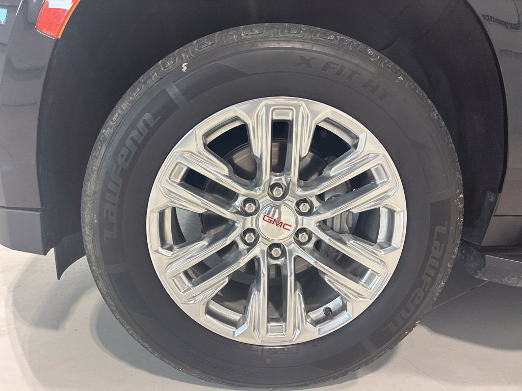 Used 2021 GMC Yukon SLT w/ SLT Premium Package AWD/4WD image 12