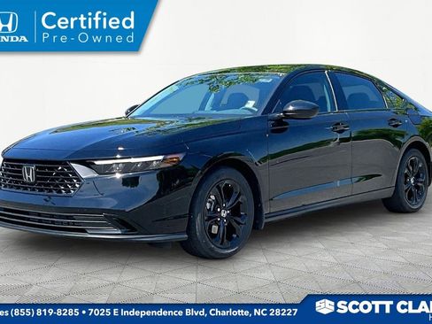 Certified 2025 Honda Accord SE image 3