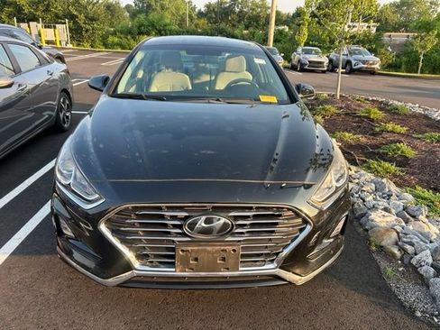 Used 2019 Hyundai Sonata SE FWD image 1