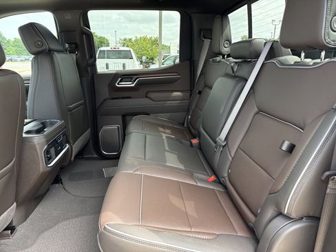 New 2026 GMC Sierra 1500 Denali w/ Denali Reserve Package AWD/4WD image 6