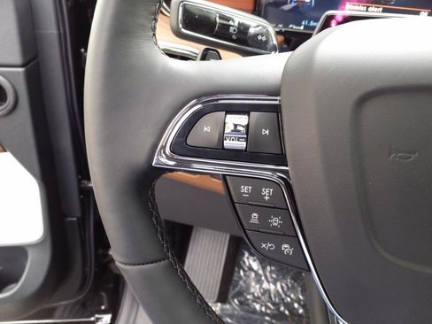 Certified 2024 Lincoln Navigator Reserve image 33