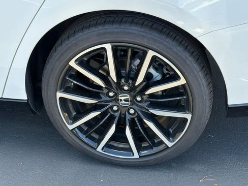 Used 2025 Honda Accord Touring image 18