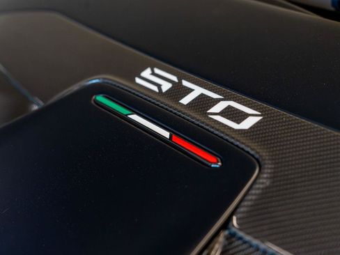 Used 2024 Lamborghini Huracan STO RWD image 24