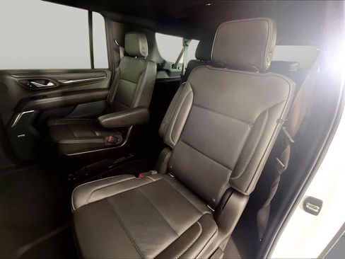 Used 2021 GMC Yukon XL Denali w/ Denali Premium Package AWD/4WD image 19