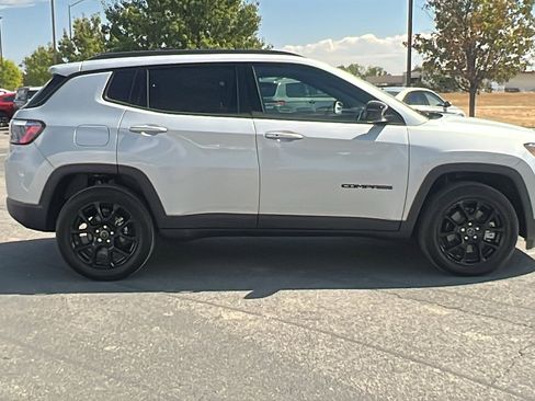 New 2025 Jeep Compass Latitude w/ Altitude Special Edition image 2