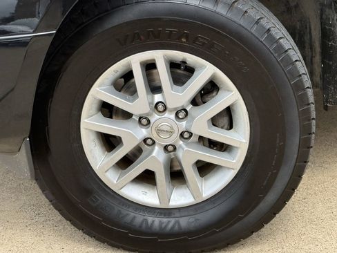 Used 2019 Nissan Frontier SV image 9