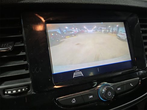 Used 2022 Buick Encore Preferred w/ Safety Package image 18