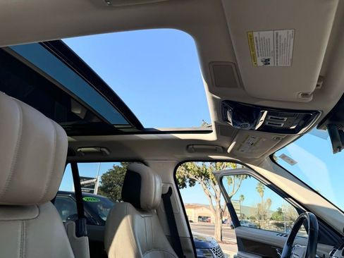 Used 2021 Land Rover Range Rover Westminster Edition image 30