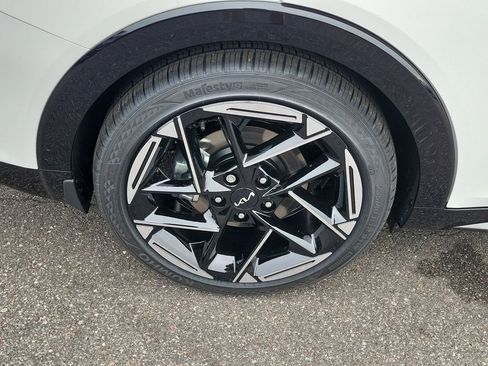 New 2026 Kia K4 GT-Line w/ GT-Line Sunroof Package FWD image 38
