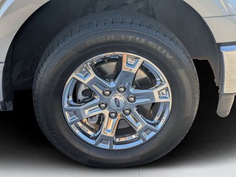 Used 2022 Ford F150 XLT w/ Equipment Group 302A High image 9