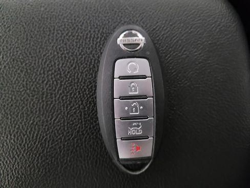 Used 2020 Nissan Versa SR w/ Convenience Package FWD image 32