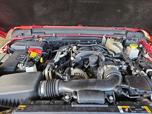 Used 2022 Jeep Gladiator Willys image 24