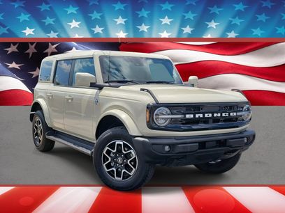 Certified 2025 Ford Bronco Outer Banks