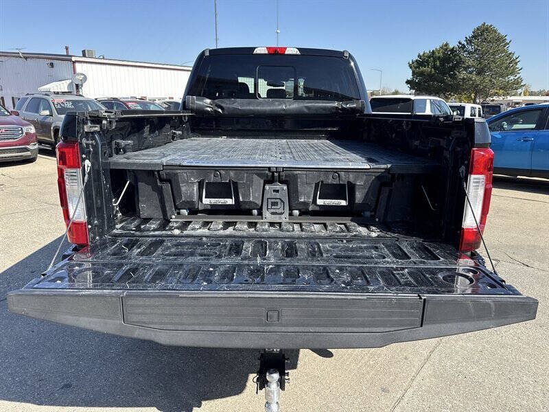 Used 2017 Ford F250 Lariat w/ Lariat Ultimate Package AWD/4WD image 21