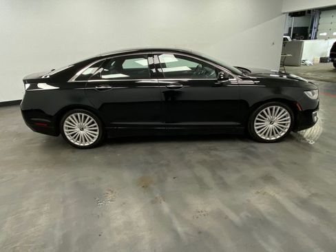Used 2017 Lincoln MKZ Reserve image 7