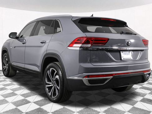Used 2022 Volkswagen Atlas Cross Sport SEL image 22