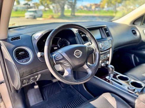 Used 2013 Nissan Pathfinder SL w/ Trailer Tow Pkg image 14