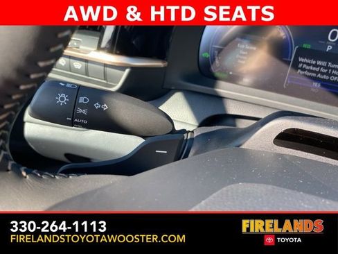 New 2025 Toyota Crown Signia image 32