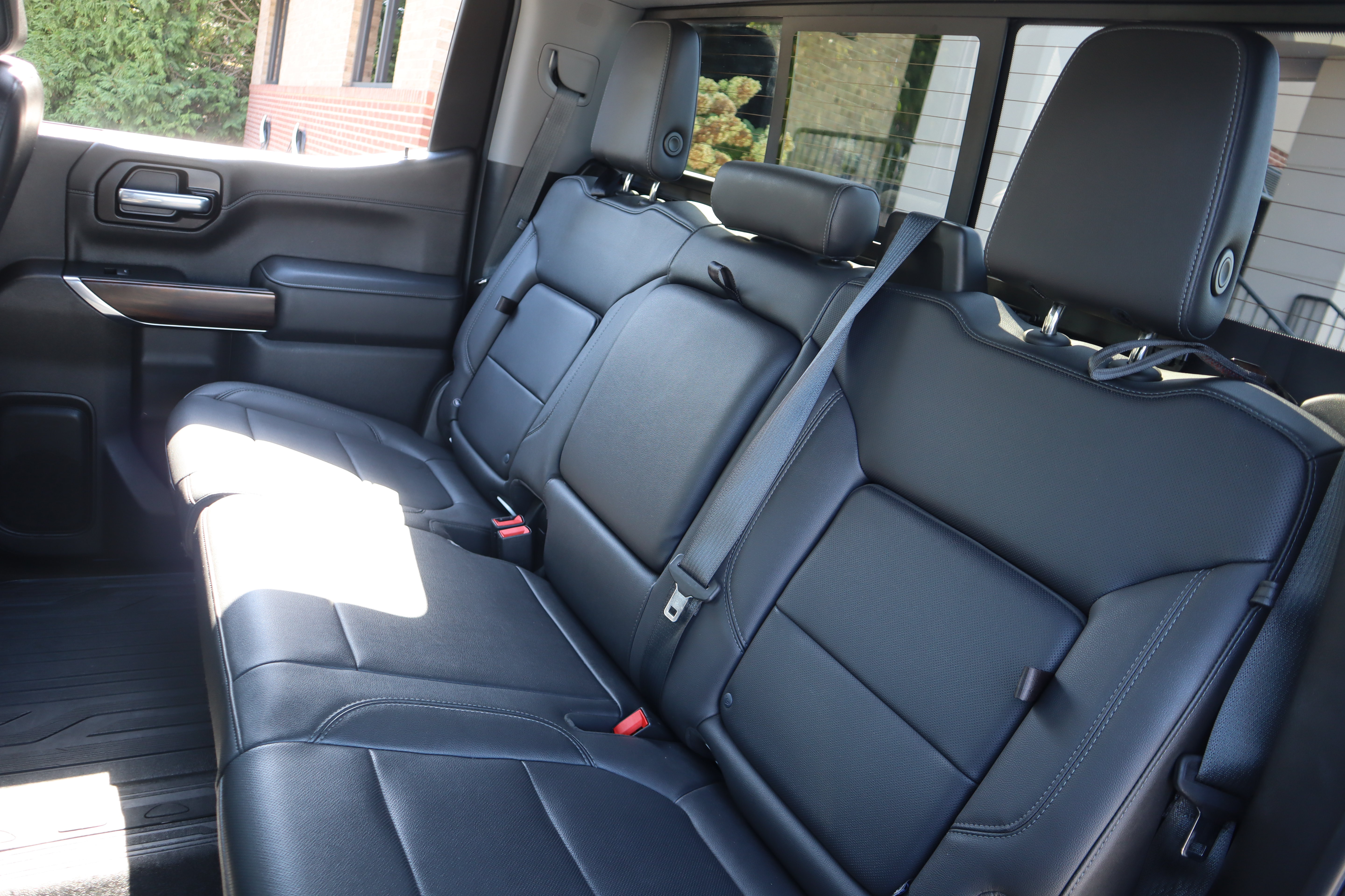 Used 2021 GMC Sierra 1500 SLT w/ SLT Convenience Package AWD/4WD image 34