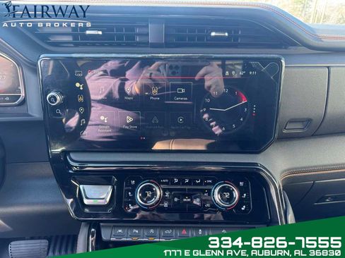 Used 2024 GMC Sierra 1500 AT4 w/ Technology Package image 21