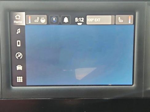 Used 2022 Chrysler Voyager LX FWD image 13