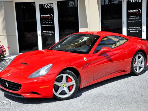 Used 2009 Ferrari California image 30