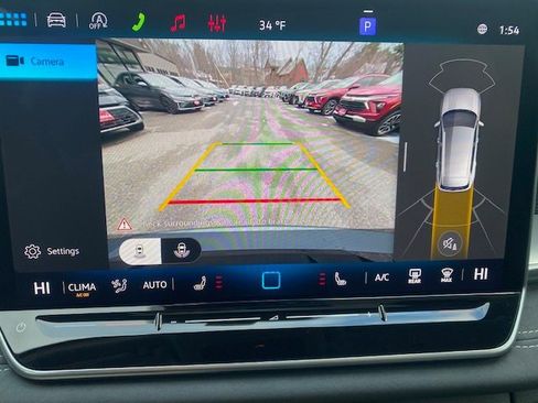 New 2026 Volkswagen Tiguan SE image 11