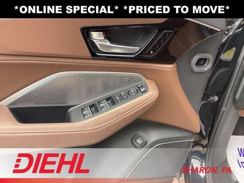 Used 2023 Acura MDX SH-AWD w/ Technology Package image 21