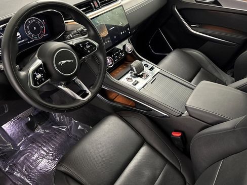 Used 2024 Jaguar F-PACE R-Dynamic S image 4