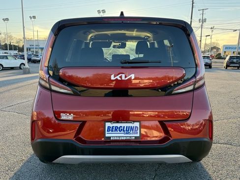 Used 2024 Kia Soul LX w/ Option Group 015 image 5