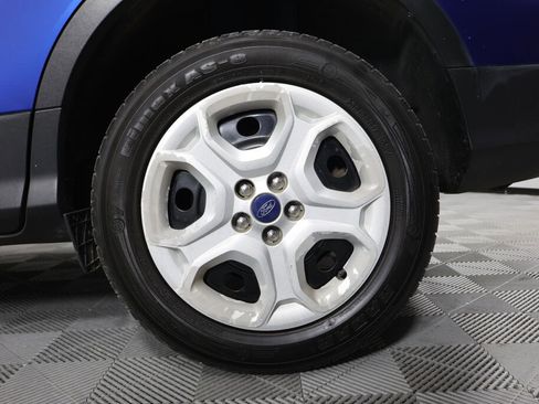 Used 2019 Ford Escape S image 8